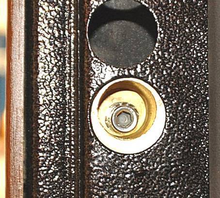 Как отрегулировать входную металлическую дверь: неисправности и способы их устранения