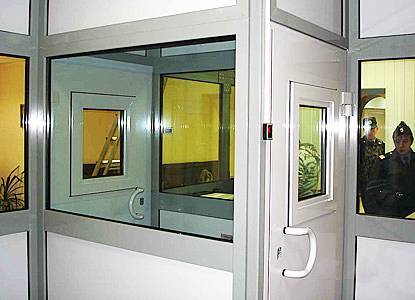 Все что вы хотели знать о бронированных окнах: как изготавливаются, классы защиты и область применения