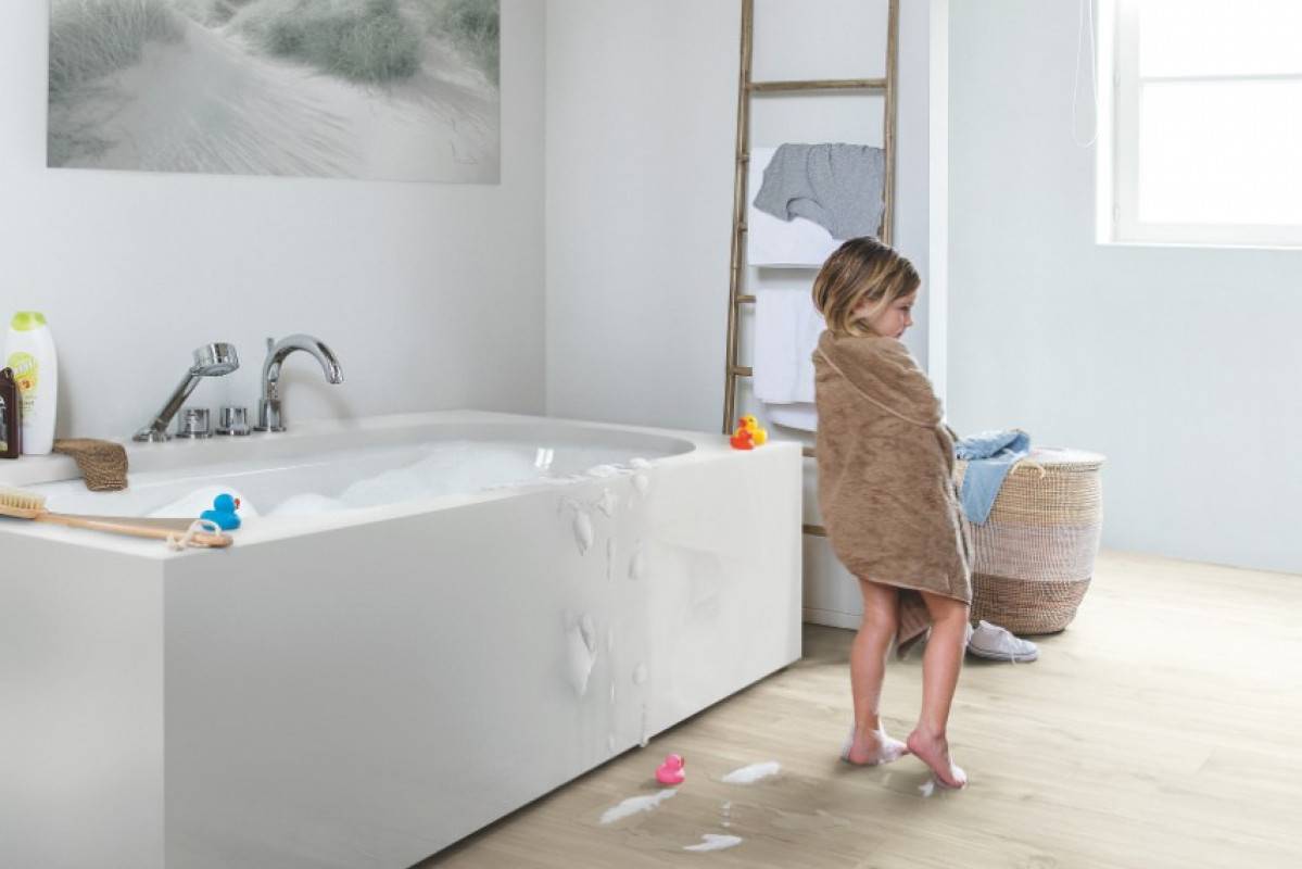 Ламинат для ванной комнаты - советы, как выбрать водостойкий ламинат на пол и инструкции по монтажу