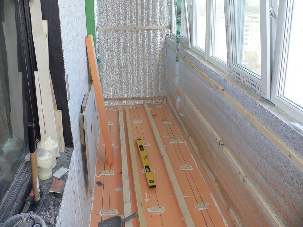 Как утеплить пол на балконе: делаем ремонтные работы своими руками