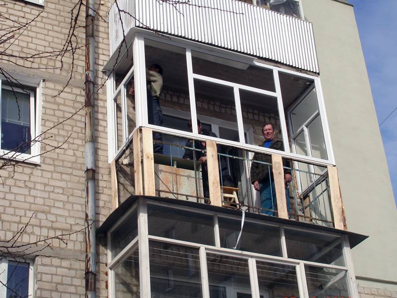Как сделать обшивку балкона профнастилом своими руками? пошагово +видео