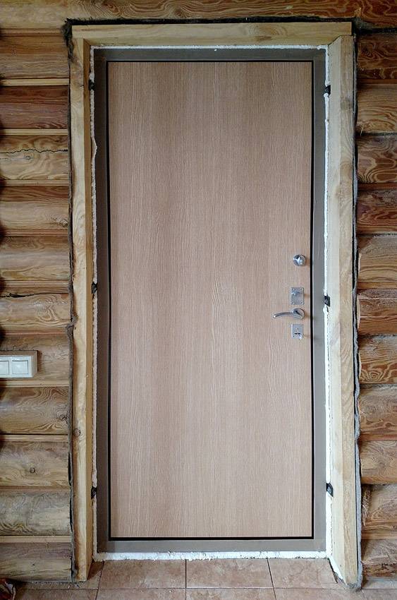 Инструкция по утеплению входной деревянной двери своими руками
