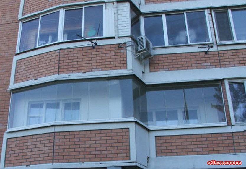 Подробное описание разницы между балконом и лоджией (+обзор видов этих конструкций)