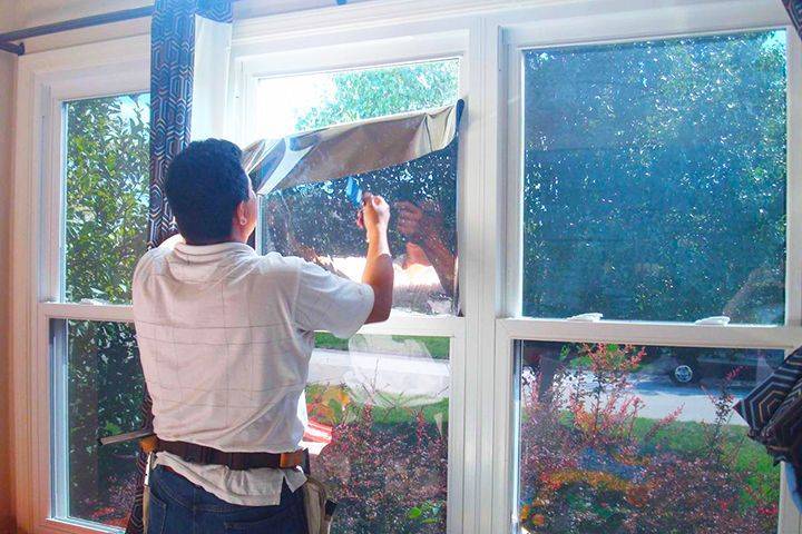 ➤ как удалить пленку с пластиковых окон, в том числе солнцезащитную | мы строители ✔1