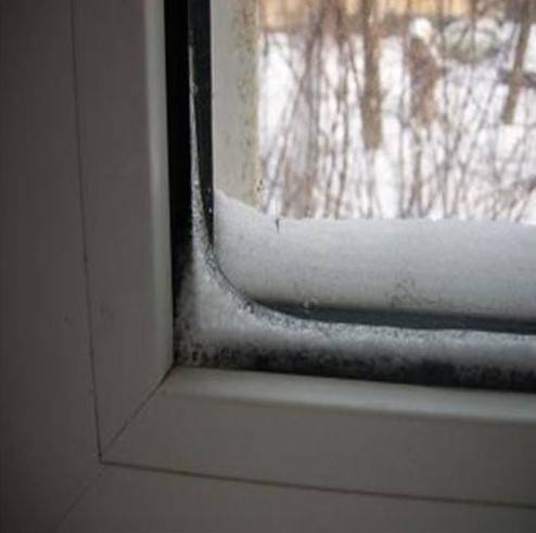 Почему запотевают окна на балконе – причины образования и методы борьбы с конденсатом