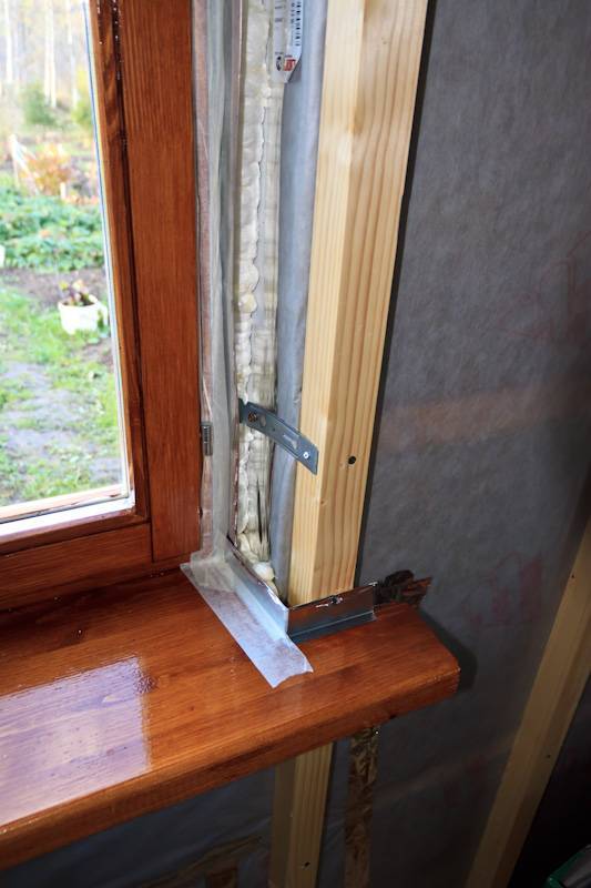 Как установить деревянные откосы на пластиковые окна своими руками: пошаговая инструкция, видео