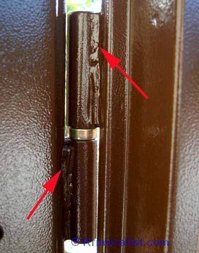 Что сначала сделать во время ремонта — установить двери или поклеить обои