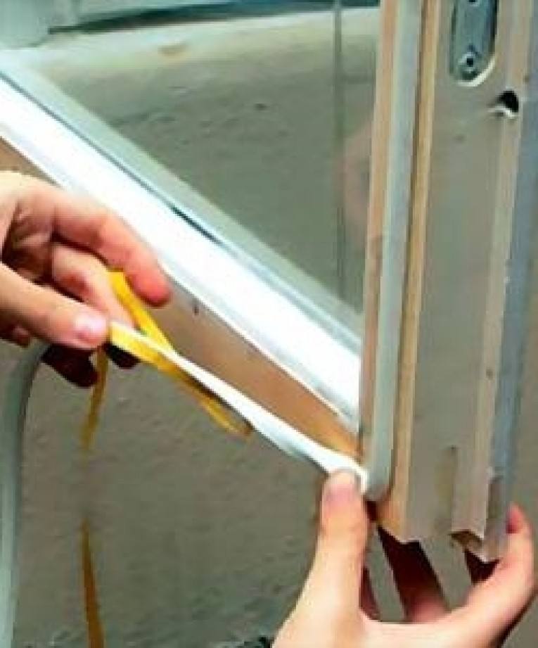 Как утеплить пластиковые окна в деревянном доме. как утеплить пластиковые окна на зиму