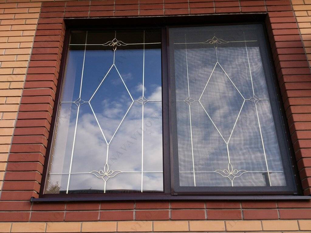 Декоративные окна, виды оконного декорирования, оформление своими руками