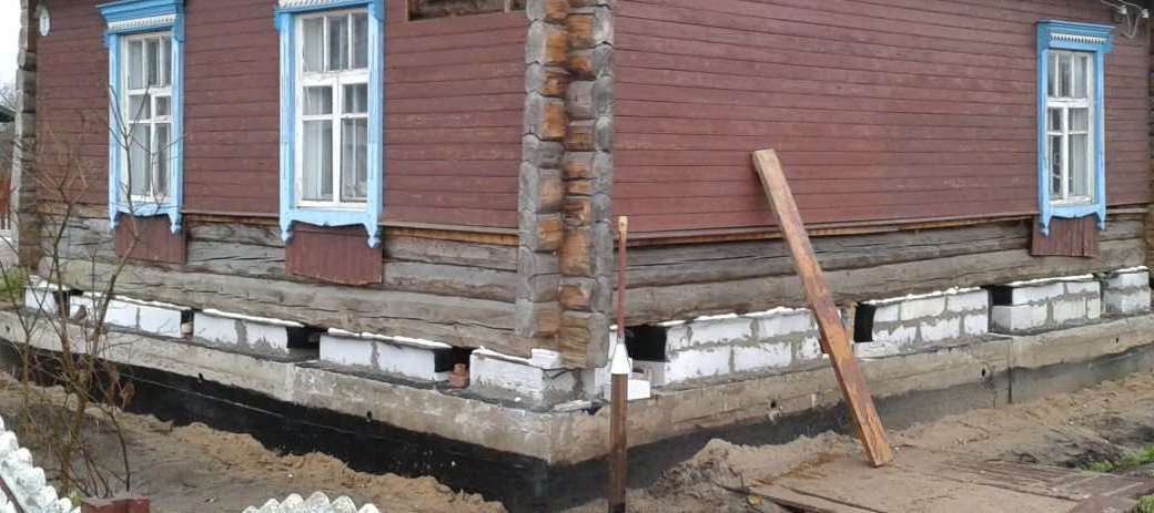 Замена нижних венцов деревянного дома своими руками - инструкция с видео
