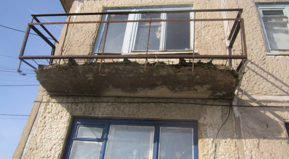 Кто должен проверять и ремонтировать мой балкон?