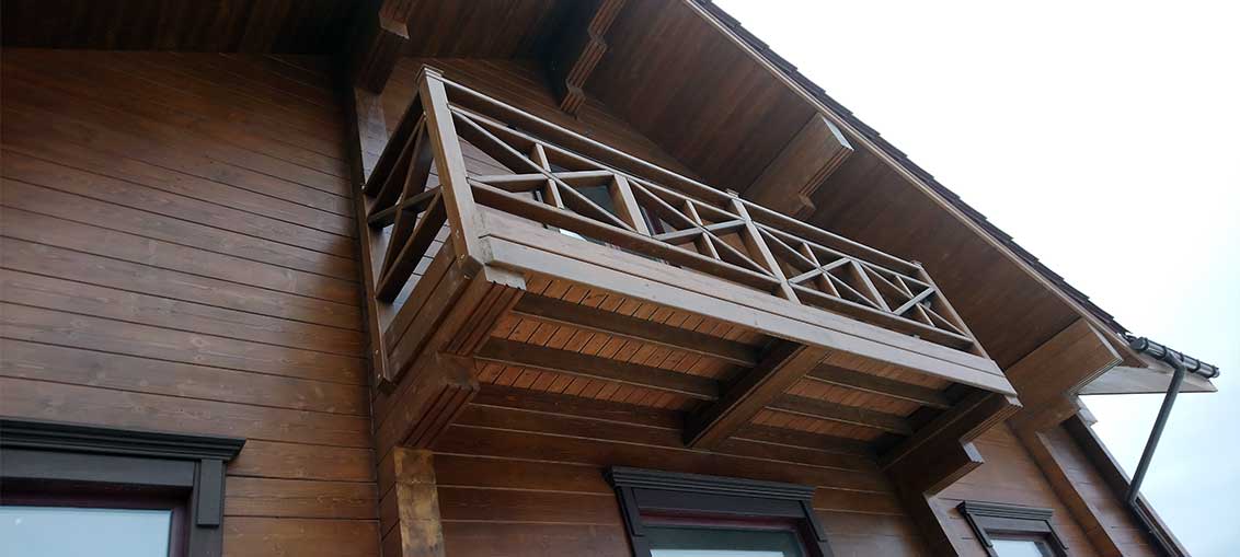 Как правильно сделать балкон в частном доме, чтобы он прослужил и оставался практичным долгие годы?