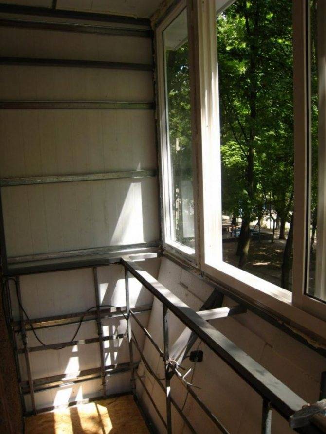 Переделываем балкон в комфортную комнату 35 фото