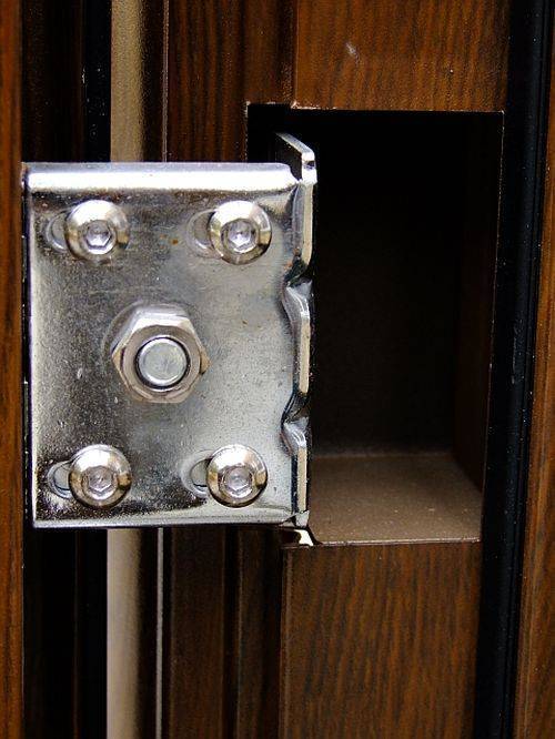 Регулировка металлических входных дверей - всё о межкомнатных и входных дверях