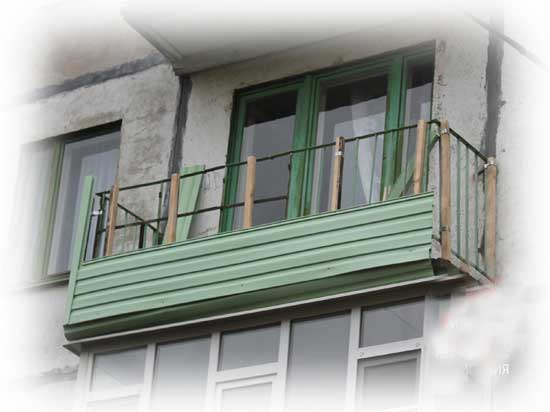 Отделка балкона снаружи: как обшить своими руками сайдингом, вагонкой и другими материалами