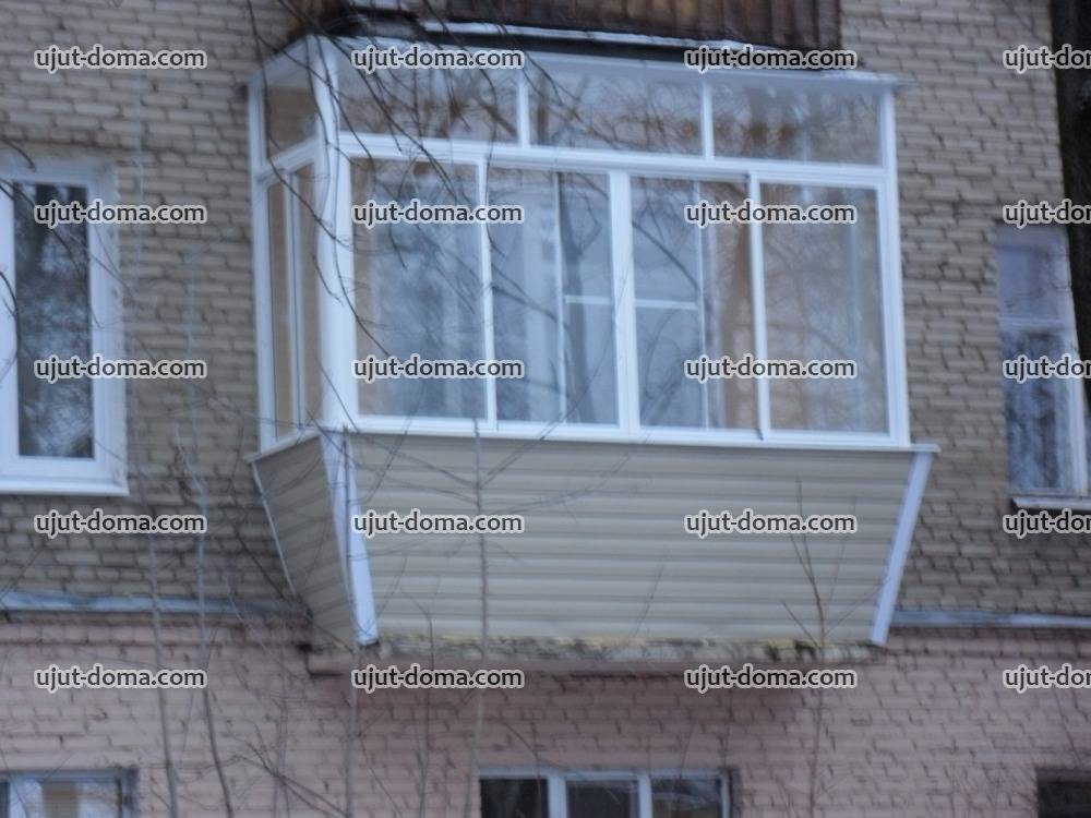 Остекление балконов в хрущевке: варианты, материалы, альтернатива