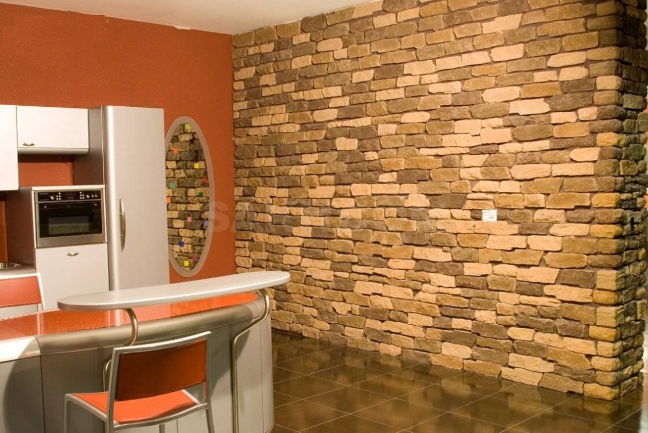 Искусственный камень для внутренней отделки стен: преимущества, фото в интерьере, виды – декоративные панели, клинкерный кирпич, гипсовый, кварцевый, акриловый