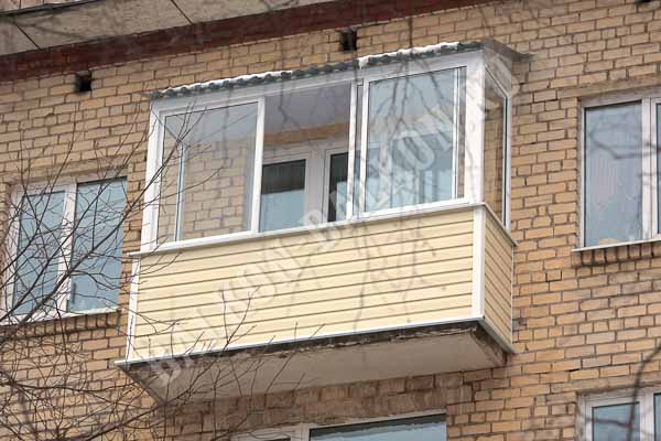Ремонт балкона в хрущевке: дизайн и способы остекленения