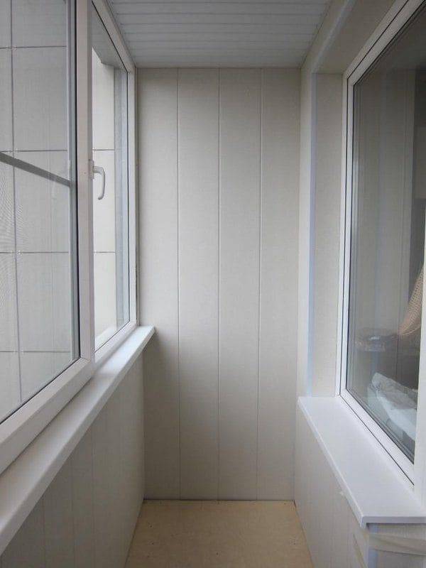 Отделка балкона пластиковыми панелями пвх – пошаговая инструкция - строительство и ремонт