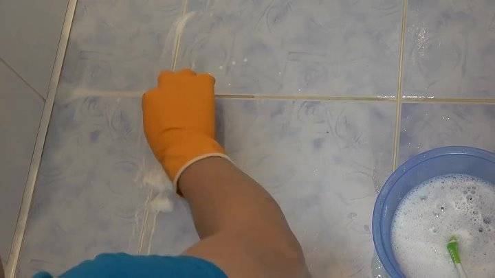 Чем очистить швы между плиткой в ванной