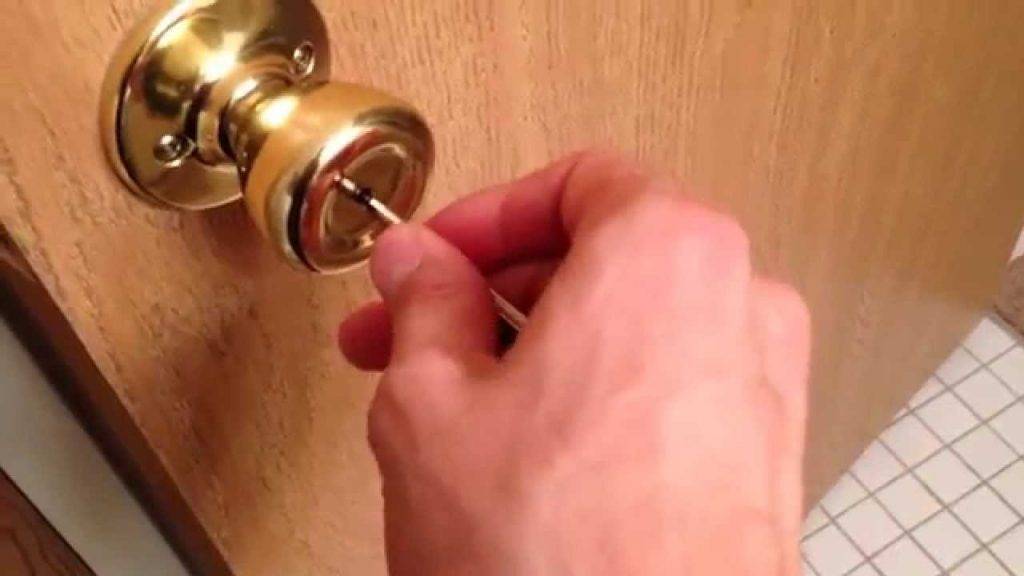 Как разобрать дверную ручку: пошаговая инструкция и практичные советы