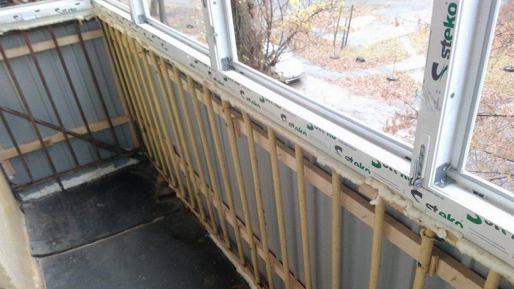 Балкон из металлопрофиля — 4 шага для идеальной наружной отделки