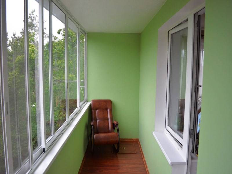В какой цвет покрасить балкон?