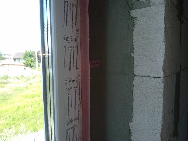 Как вставить окно в стену из пеноблока?