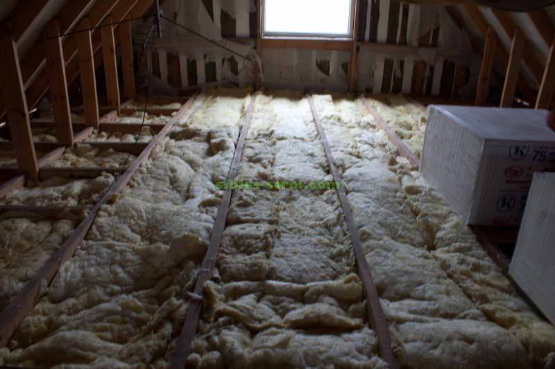 Утепление потолка в бане: с холодной крышей, чем лучше и как правильно, теплоизоляция своими руками со стороны чердака