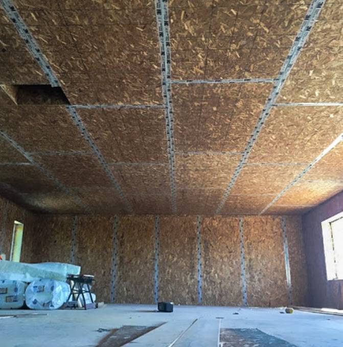 Подшивка потолка осб плитой: плюсы и минусы, выбор плиты на потолок, технология монтажа.