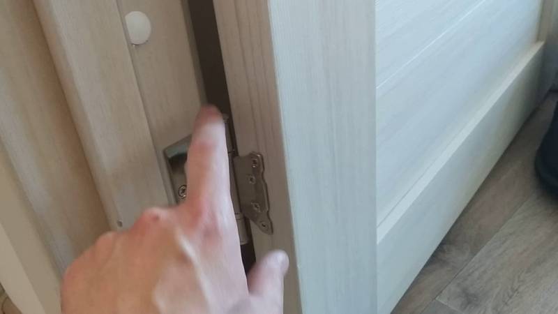 Почему скрипит дверь, как исправить скрип межкомнатной двери