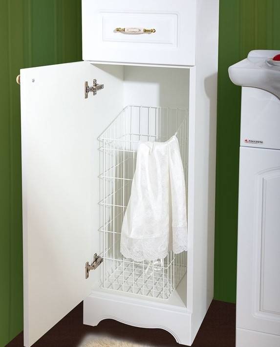 Шкаф для хранения белья в ванной комнате - пенал, с корзиной