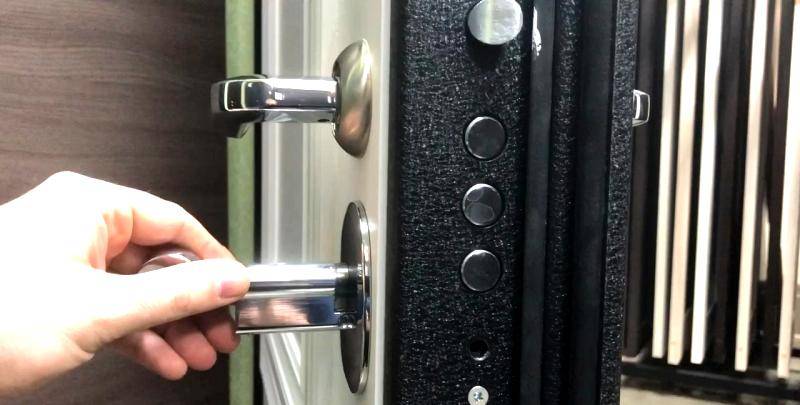 Как поменять замок на металлической входной двери - ремонт и стройка