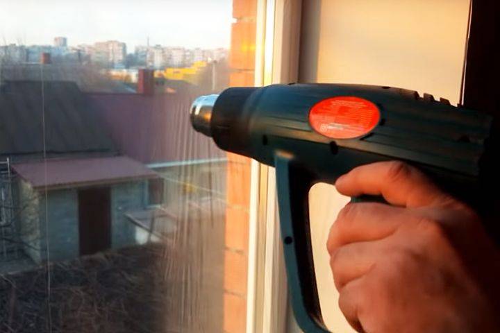Чем отмыть окно после солнцезащитной пленки