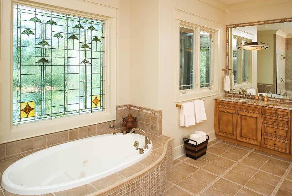 Ванная с окном — 50 фото лучших идей сочетания