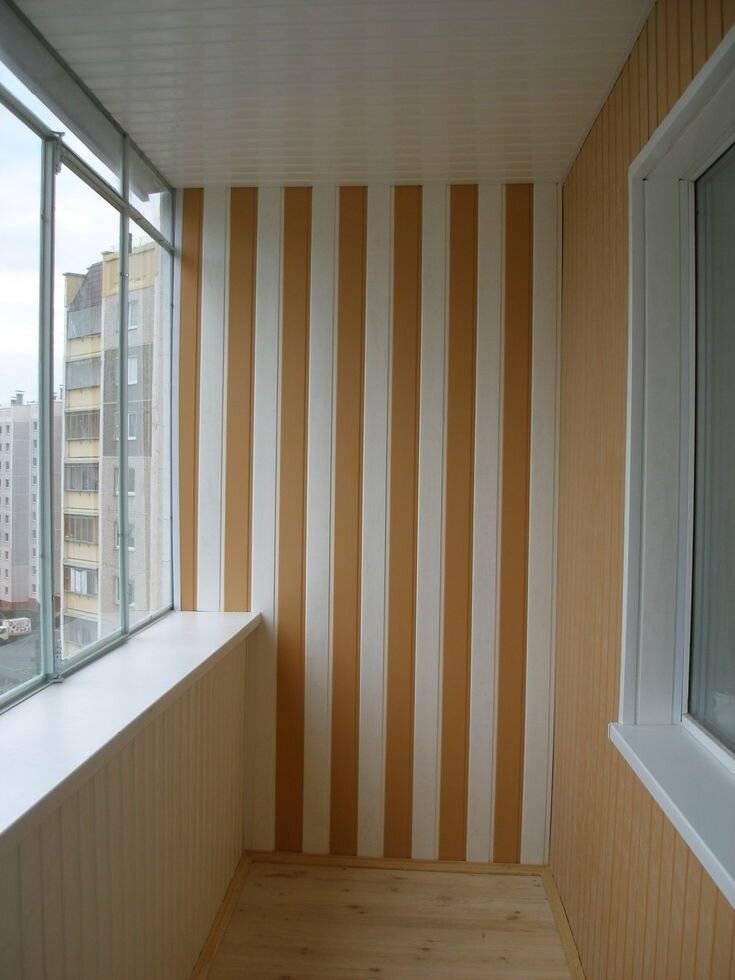 Чем отделать балкон внутри – качественно, красиво и недорого