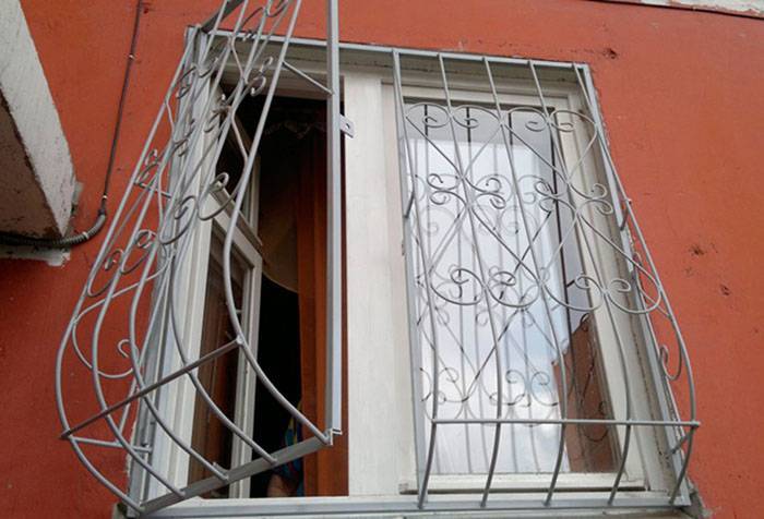 Как защитить дачные окна от взлома: варианты защиты