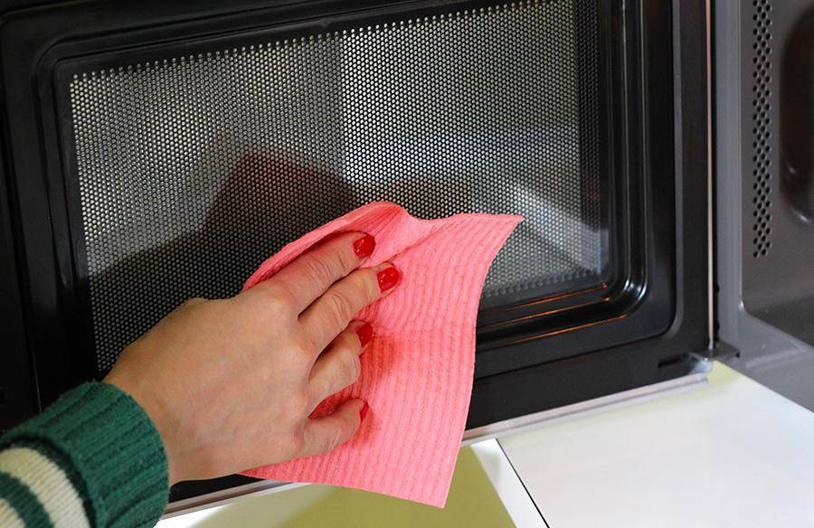 Как убрать пленку с пластиковых окон: чем удалить солнцезащитную со стекол, счистить старую, засохшую защитную с рам?