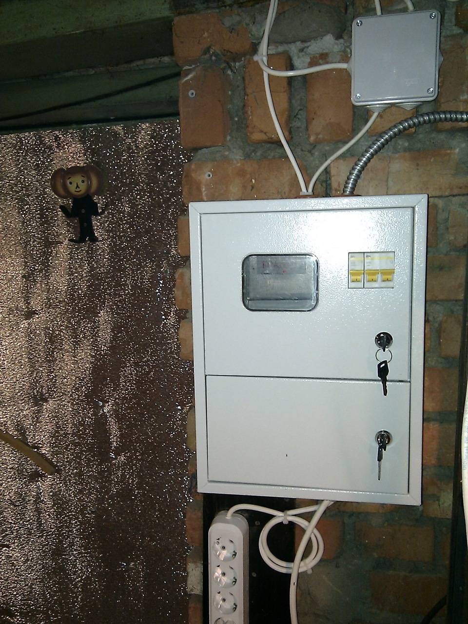 Электропроводка в гараже: схема, фото, пошаговая инструкция