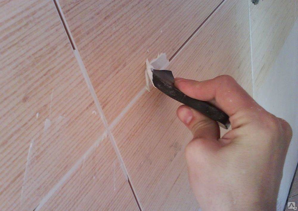 Как отмыть плитку для пола: чистка глянцевой и матовой поверхностей от старых пятен