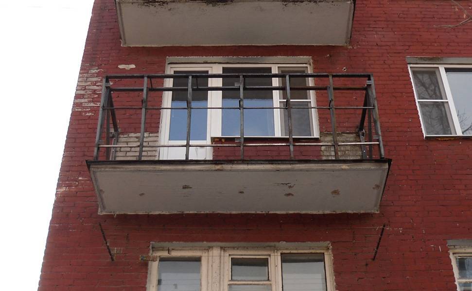 Остекление балкона поликарбонатом своими руками -