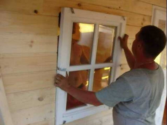 Пошаговая установка деревянного окна в бане своими руками