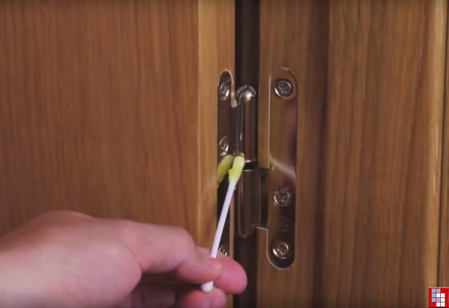 Почему скрипят металлические двери, что делать, если скрипит входная дверь