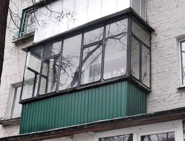 Как снять раздвижные окна на балконе?