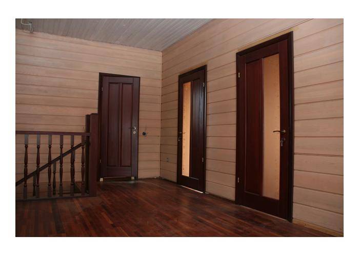 Деревянные двери — все виды и классификации современных вариантов в фото обзоре!