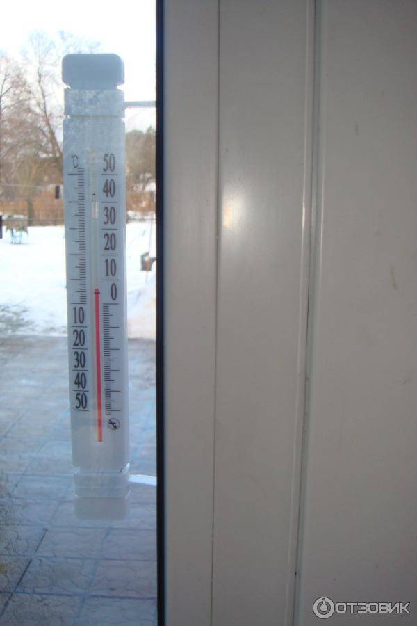 Как прикрепить уличный термометр к пластиковому окну