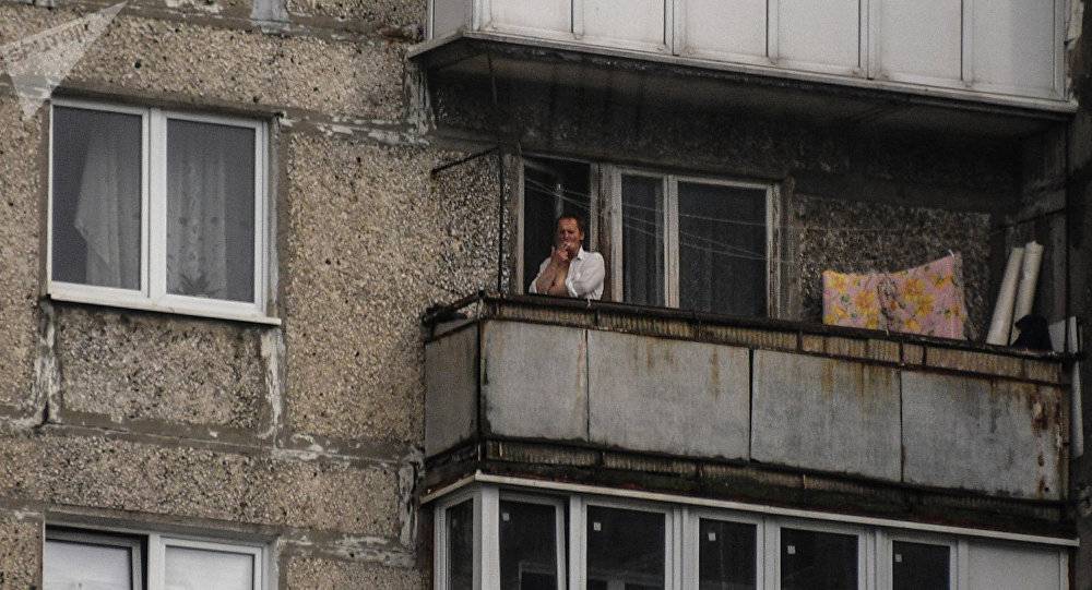 Можно ли курить на балконе своей квартиры в многоквартирном доме по новому закону 2021 года