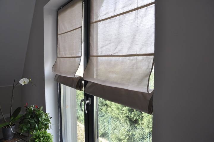 Как крепятся римские шторы: правильная установка на пластиковое окно