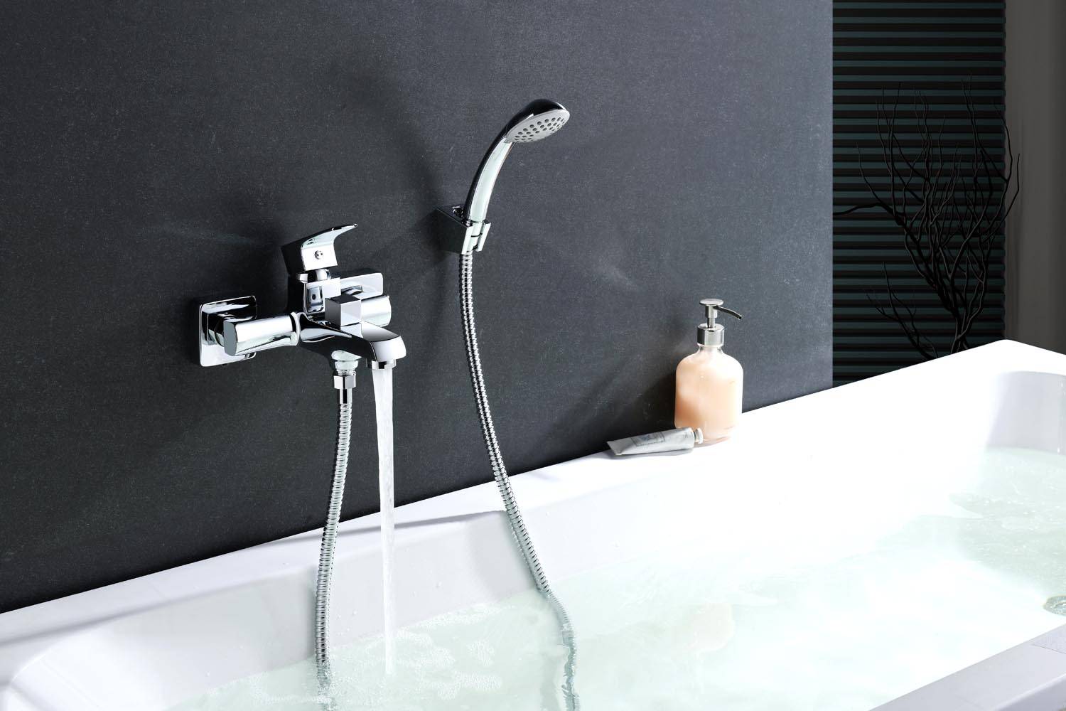 Топ-7 лучших смесителей для ванны с душем: виды, плюсы и минусы, отзывы, цена