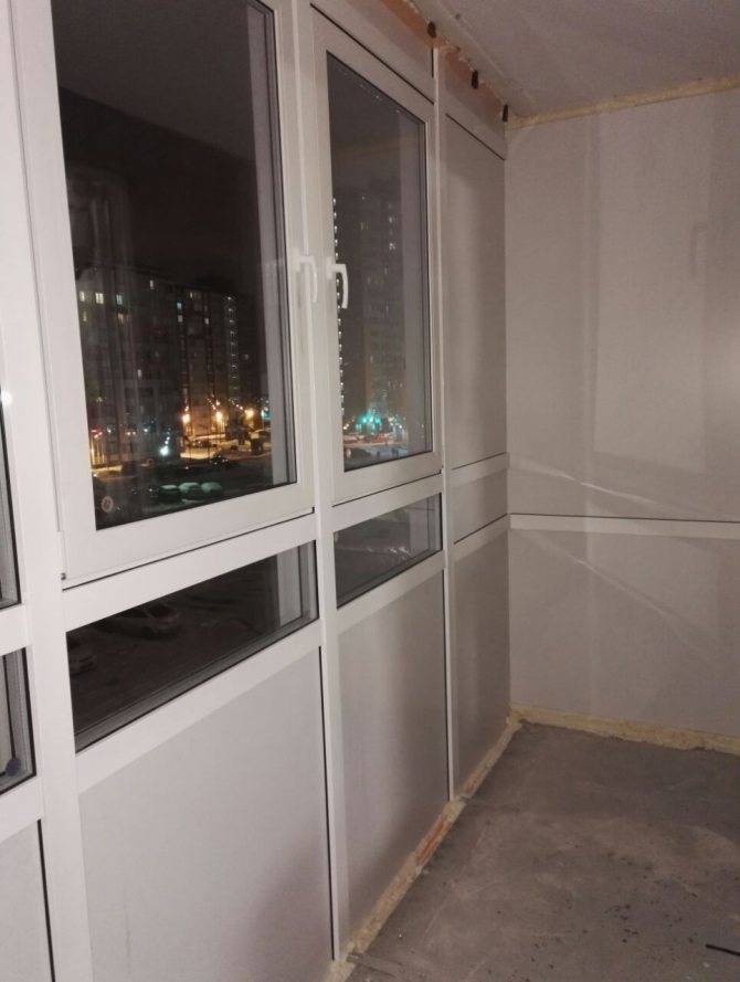 Как утеплить стеклянный балкон(лоджию) в новостройке, чтобы там было тепло зимой?